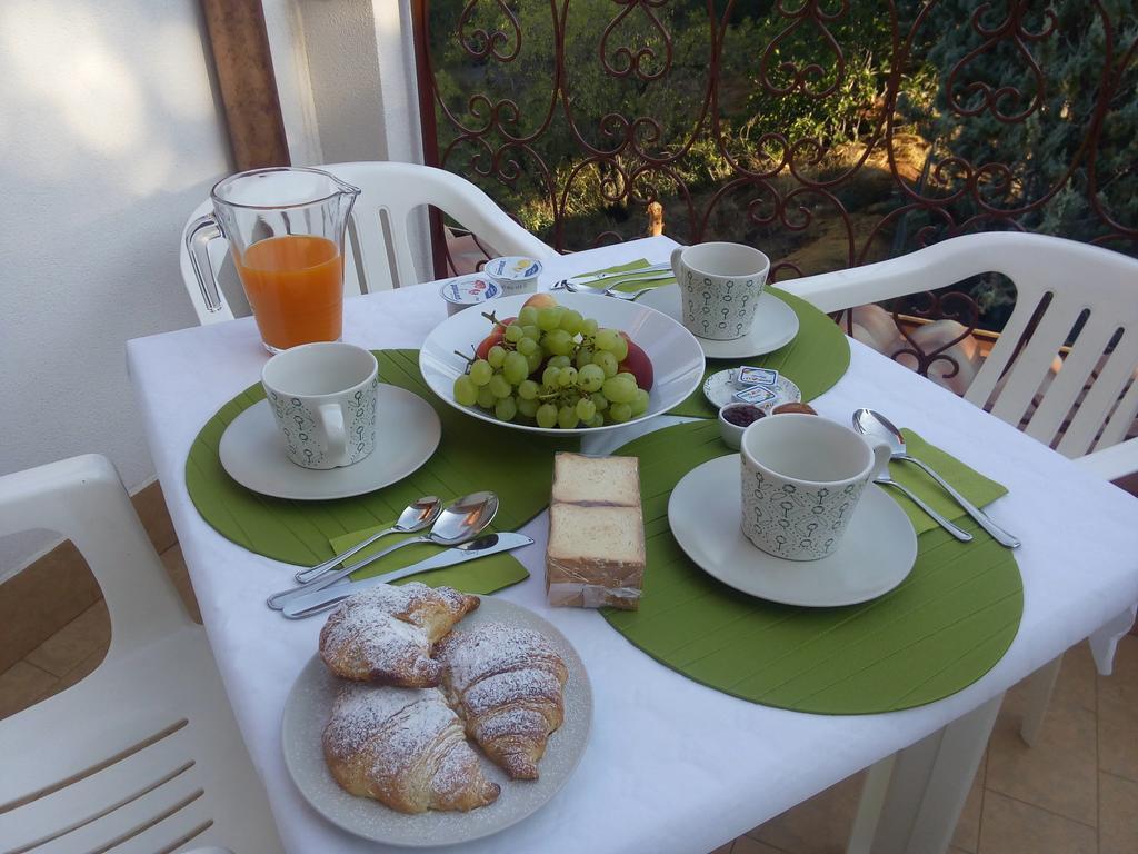 Il Giardino Di Leoca Bed & Breakfast Nicolosi Exterior foto